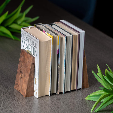 TILISMA sturdy triangular bookends prevent tipping for large volumes.