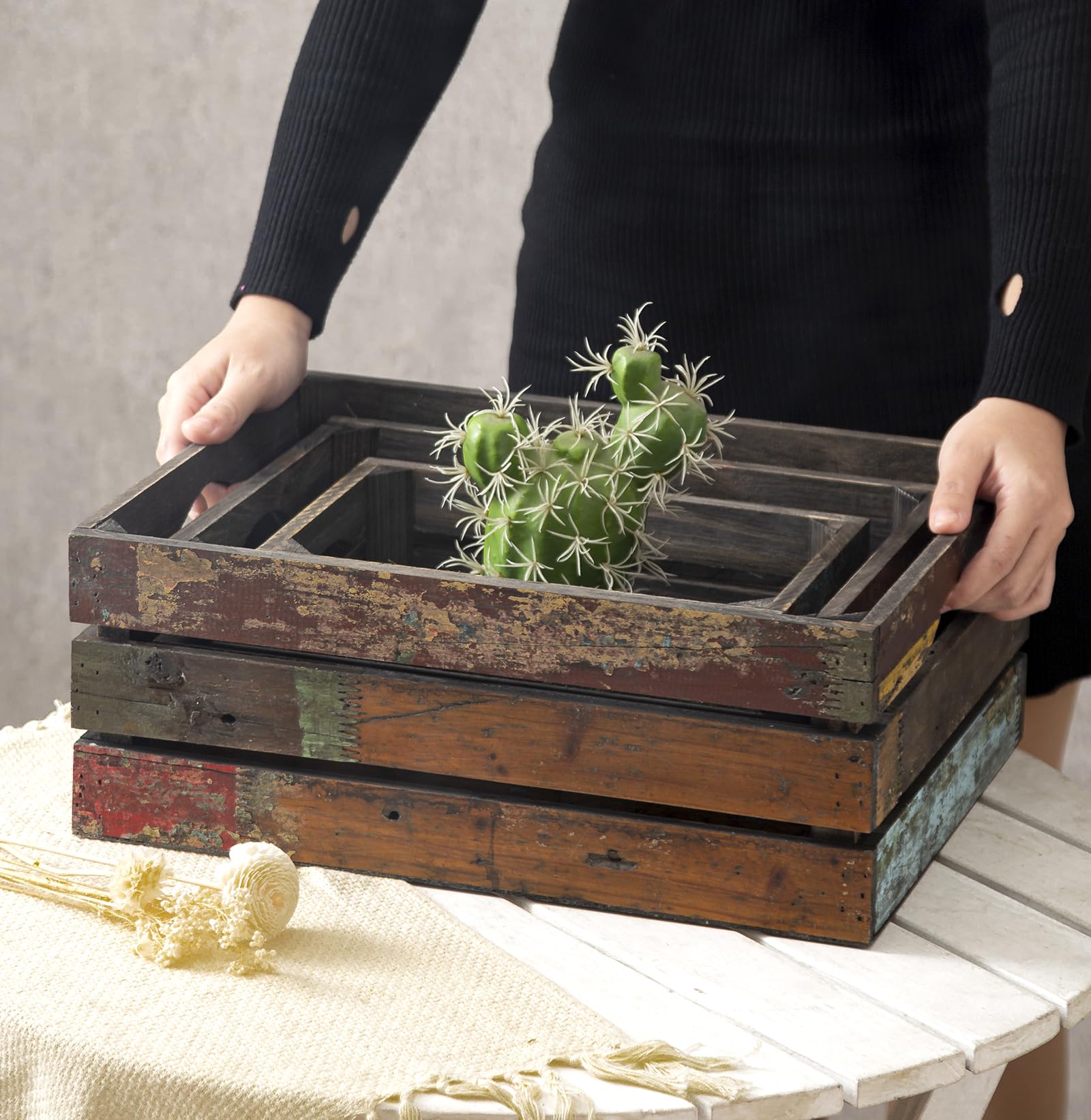TIMRIS large vintage reclaimed crate ideal for display or centerpiece.