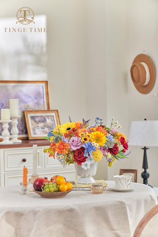TINGE TIME daisy and hydrangea combo brightens shelves or walls