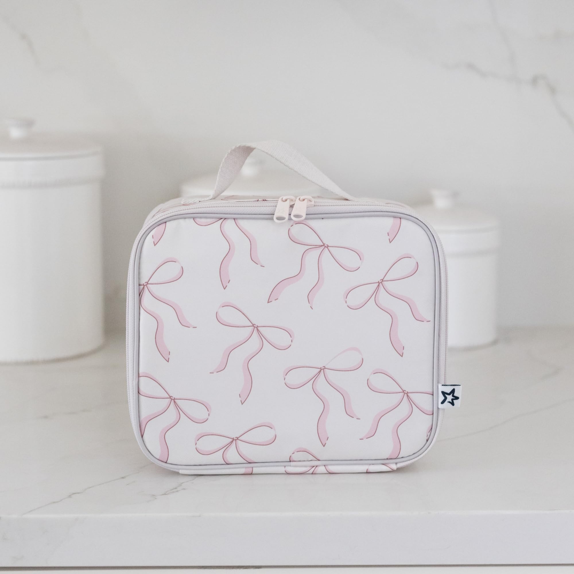 Tiny Twinkle lunch box mesh utensils pocket in action showcasing pack-and-go convenience.