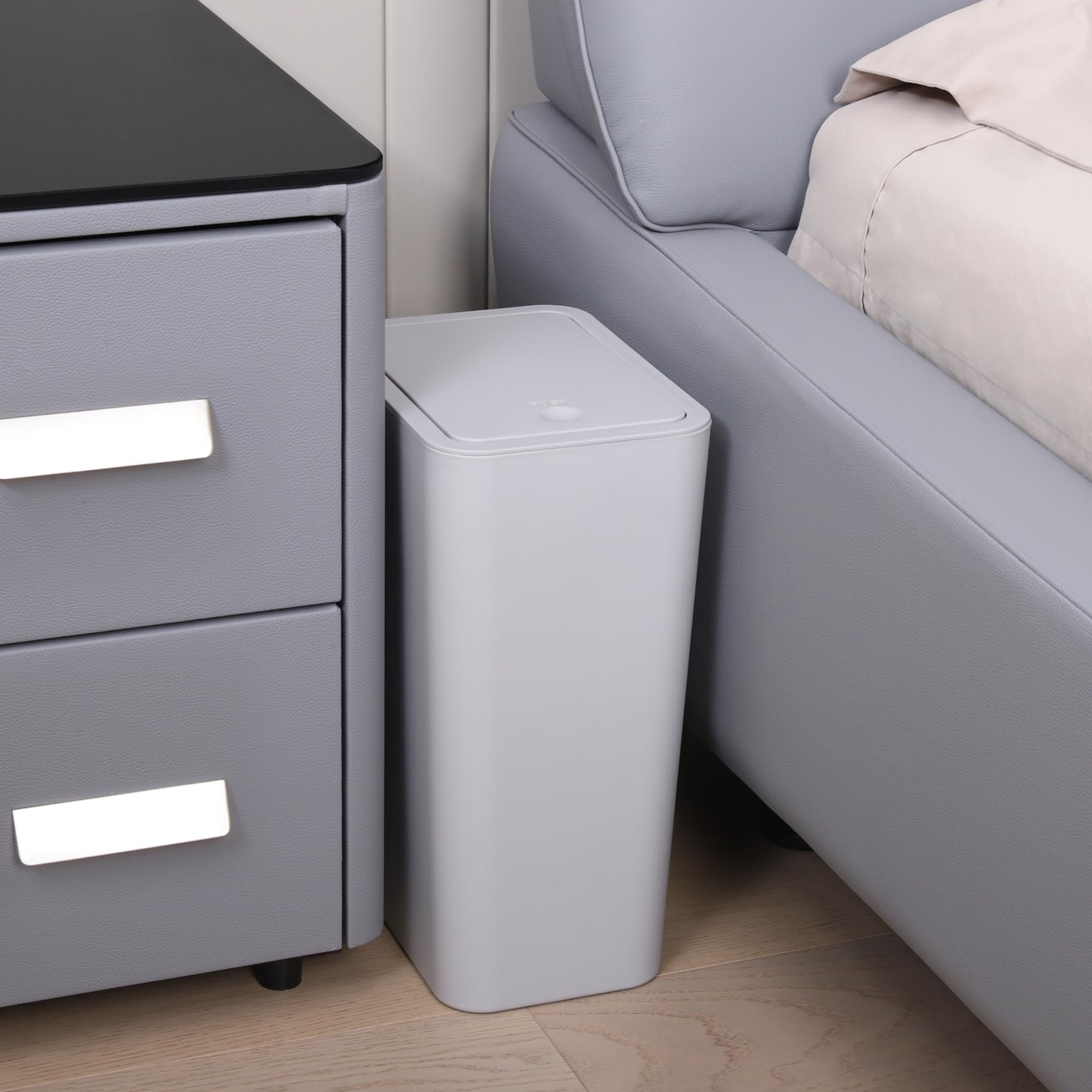 TIPGO pop-up lid trash can eases disposal.