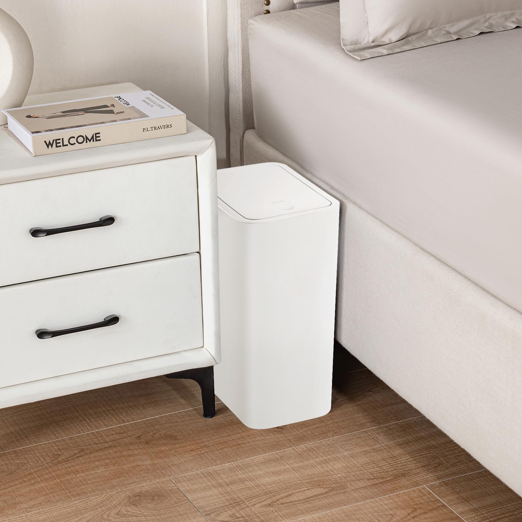 TIPGO removable lid eases bag changes and cleaning