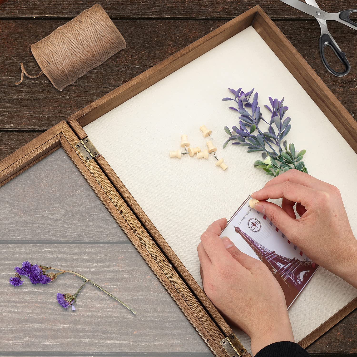 TJ.MOREE Shadow Box shatterproof glass window protects keepsakes.