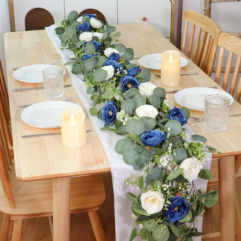 TOCHGREEN table runner garland enhances centerpieces