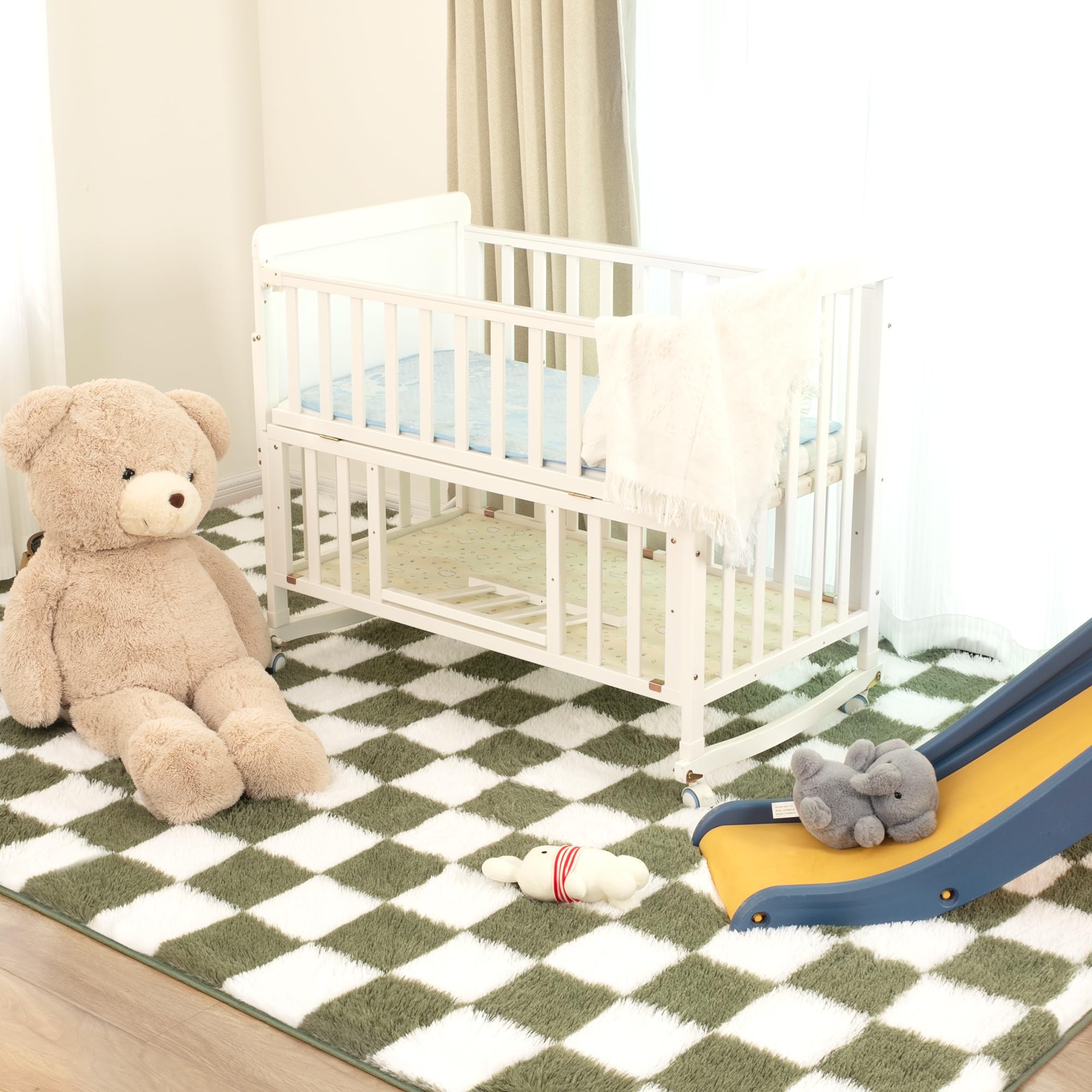 TOOHUB fluffy carpet delivering gentle underfoot cushioning on hard floors