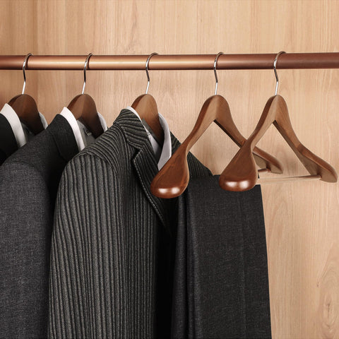 TOPIA HANGER thick bar supports heavy coats and jackets securely