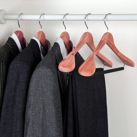 TOPIA HANGER cedar wood helps absorb moisture and odors.
