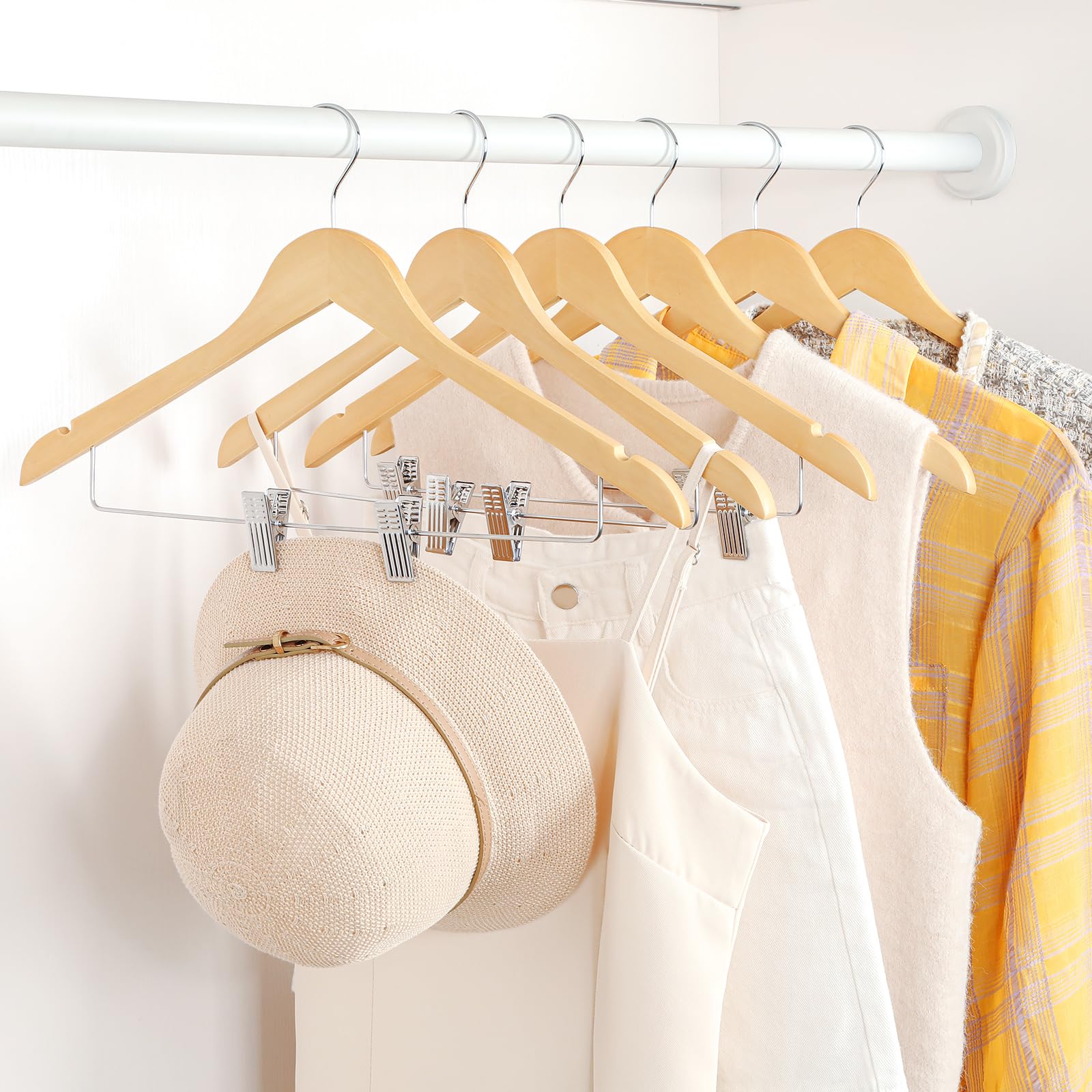 TOPIA HANGER smooth-sanded-finish protects fabrics from scratches