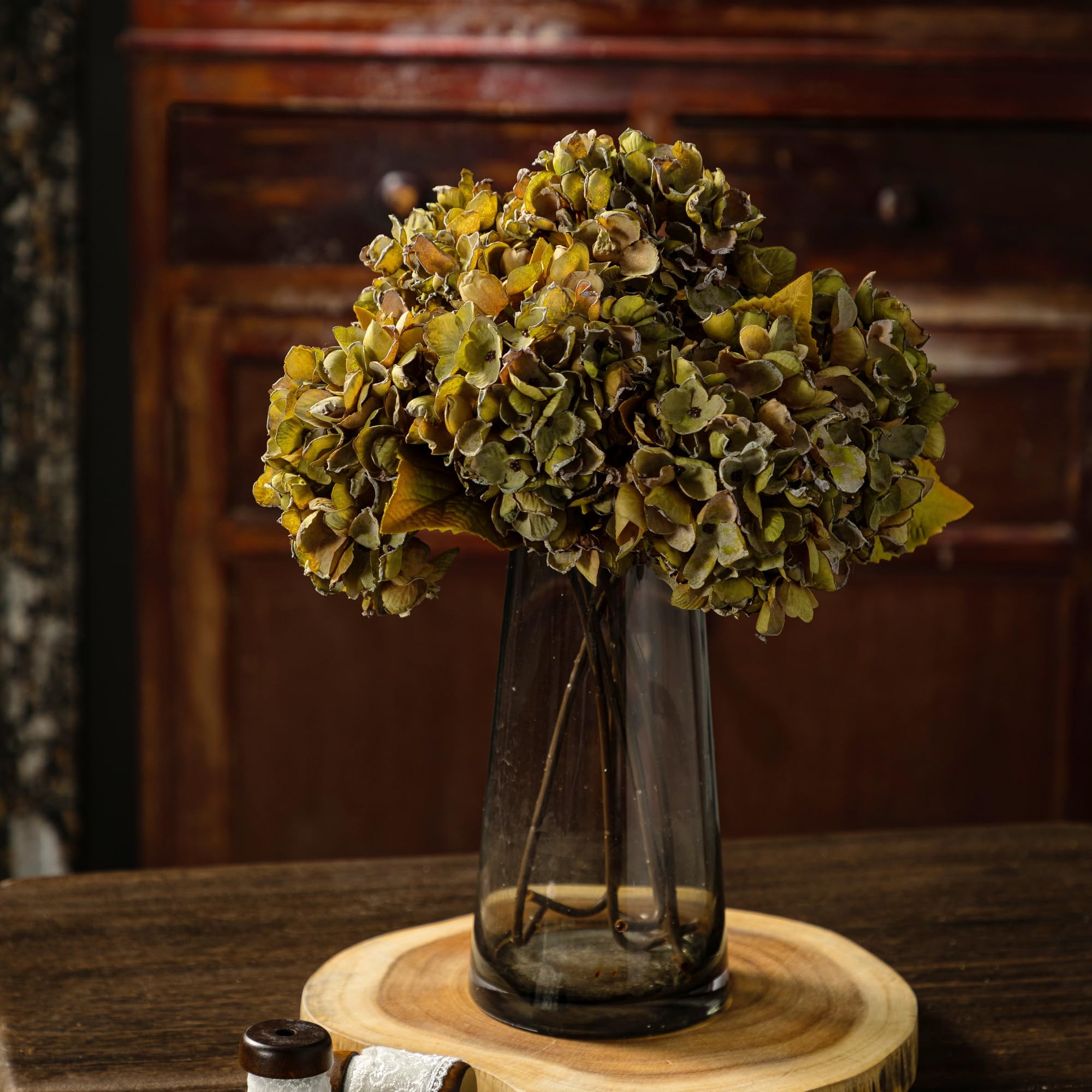 TOPIA realistic hydrangea texture and color for refined autumn displays.