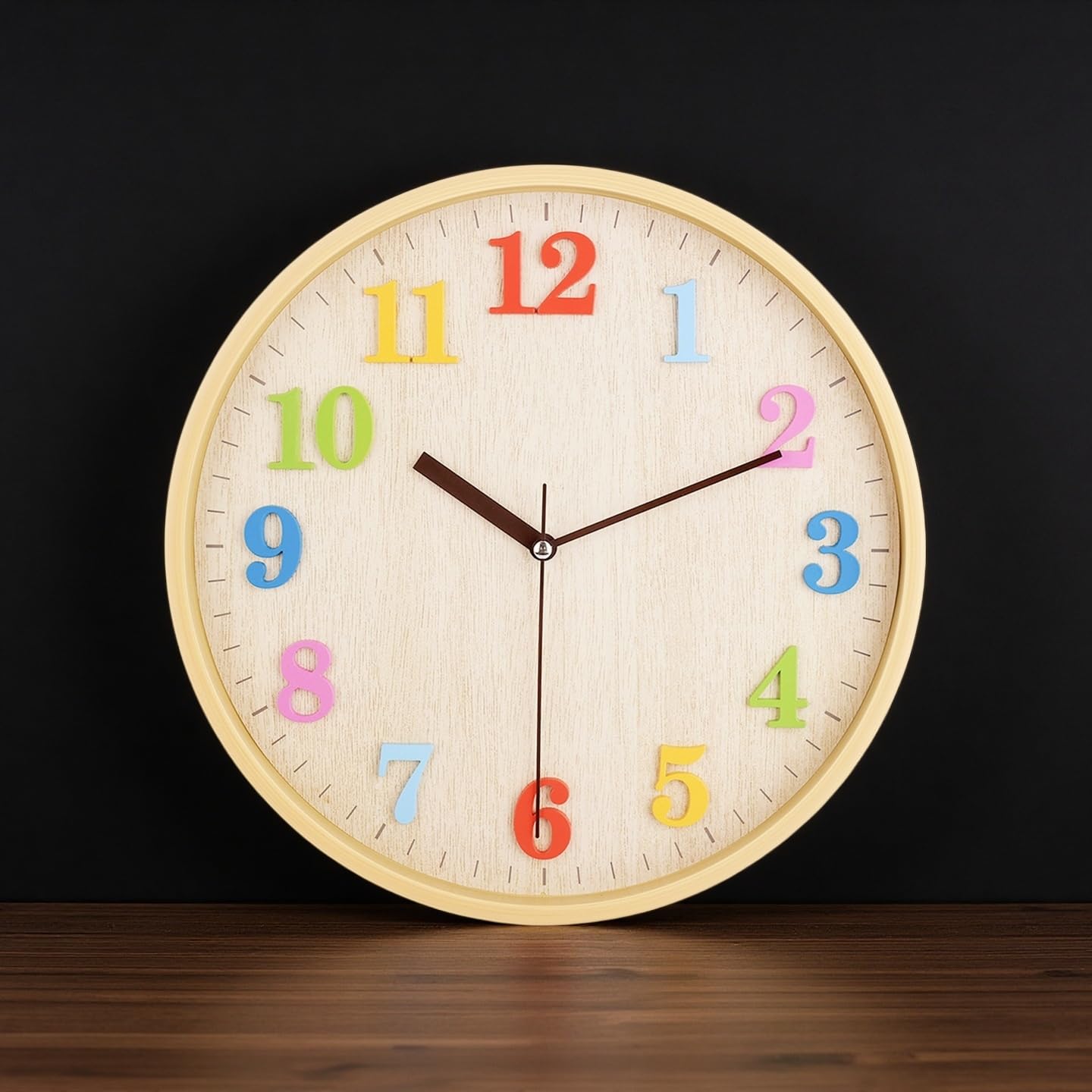 Topkey flat glass front protects the dial from dust.