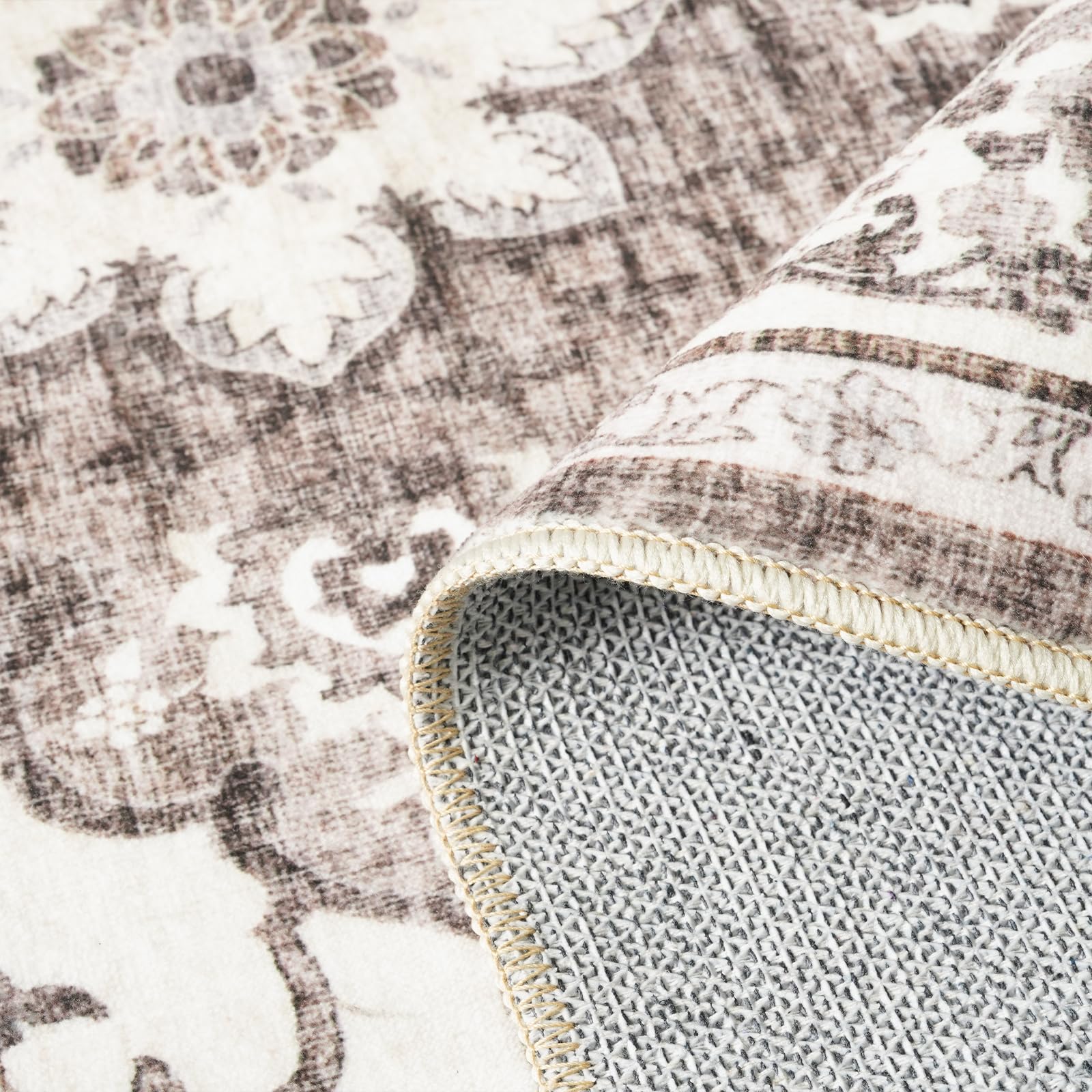 TOPRUUG soft velvet pile underfoot feels cozy and comfortable for barefoot use.