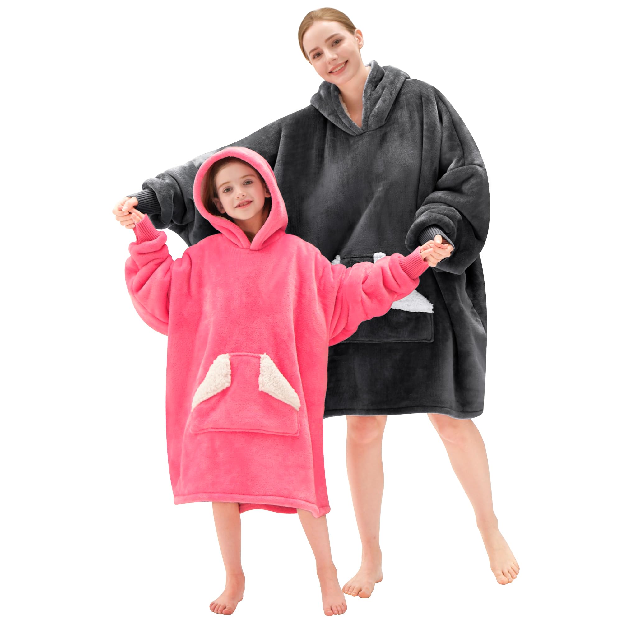 Touchat blanket hoodie with plush sherpa fleece delivers quick warmth on outdoor outings.