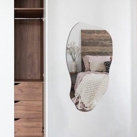 TRAHOME 31.5 by 17.7-inch mirror fits compact spaces well.