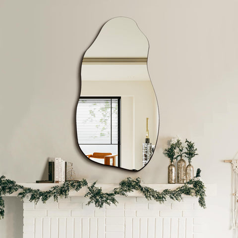 TRAHOME bathroom mirror adds ambient light reflection with clear HD glass.