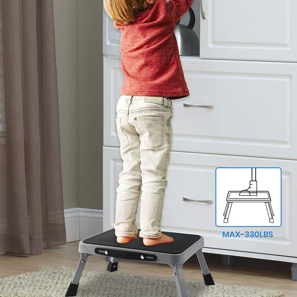 TreeLen 1-Step stool open view demonstrates quick setup anywhere