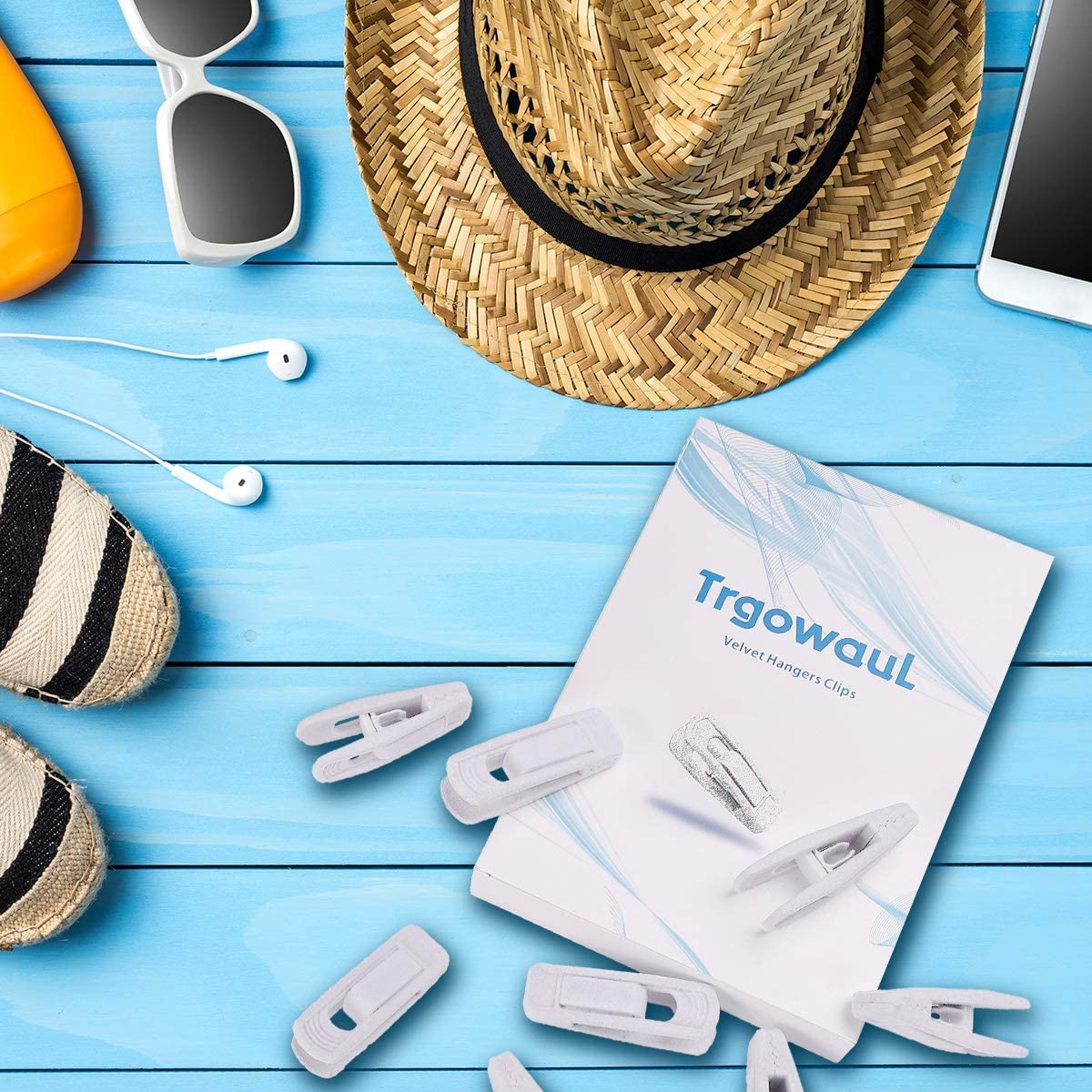 Trgowaul velvet hangers clips durable PP construction for daily closet use.
