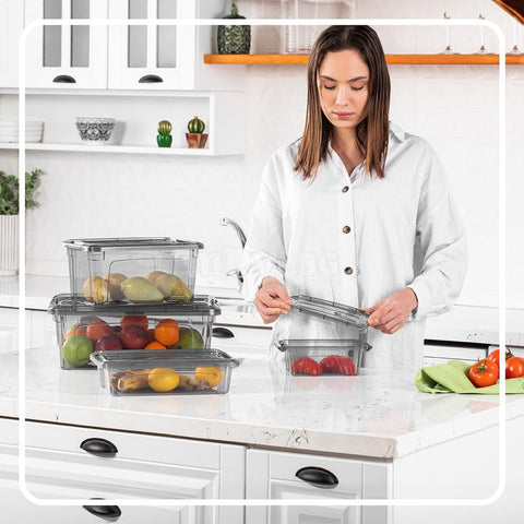 Tribello tinted plastic with latches provides dust protection and easy access.