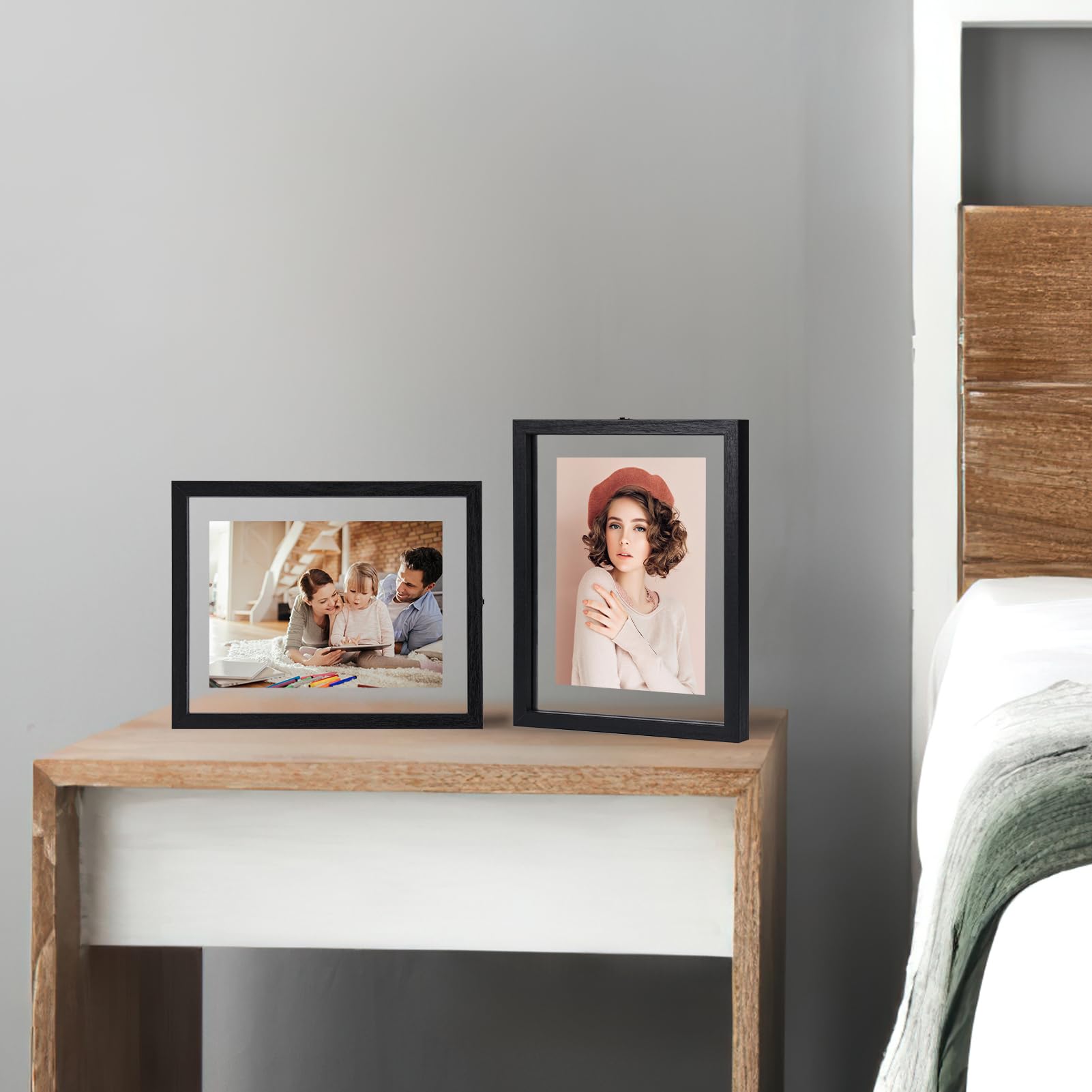 Trwcrt frame supports vertical and horizontal layouts for flexible display.