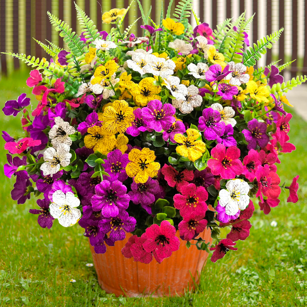 TSTWETO outdoor artificial flowers in a 16-bundle arrangement for porch decor