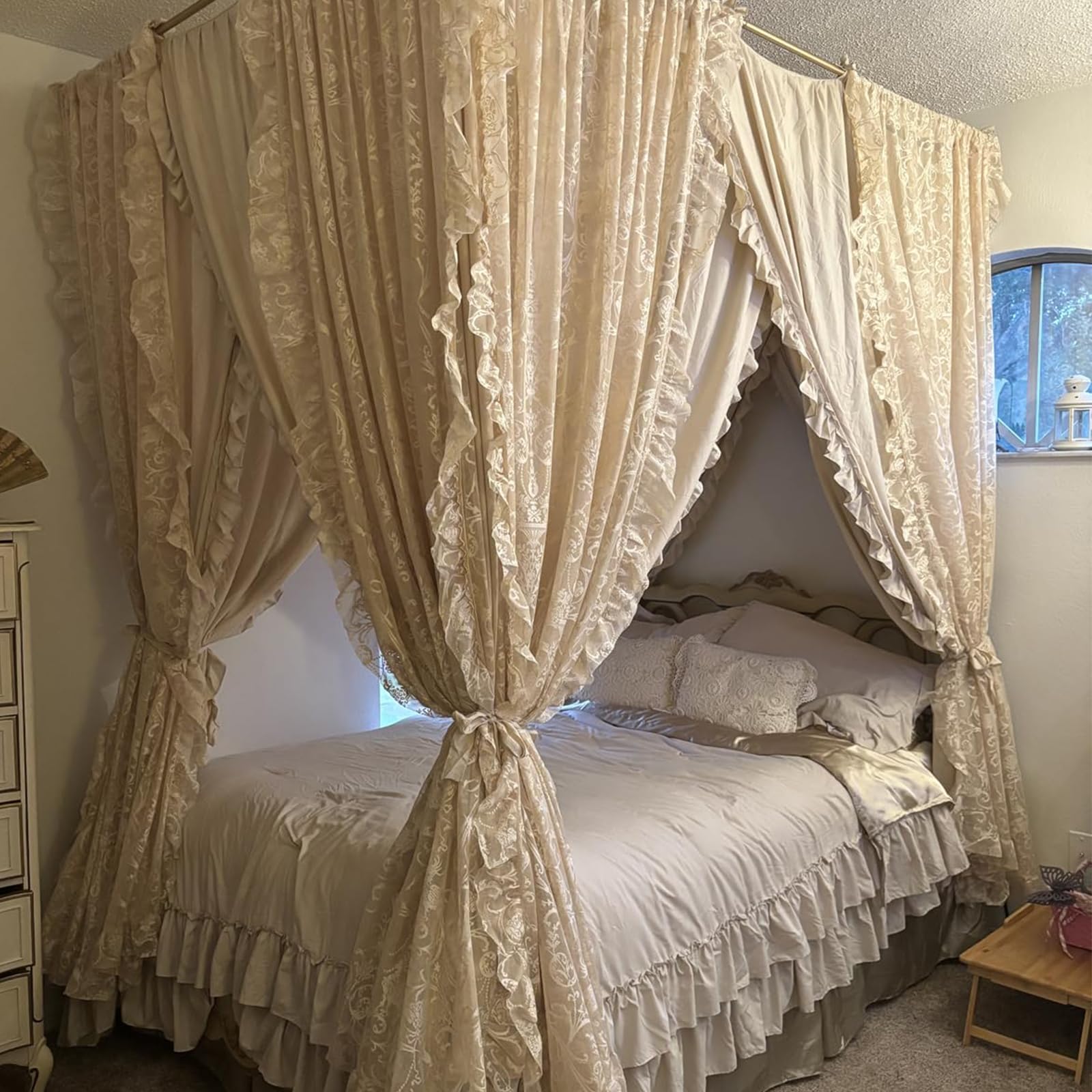 TUDECO fluffy ruffle lace panels create a dreamy vintage-meets-modern vibe.