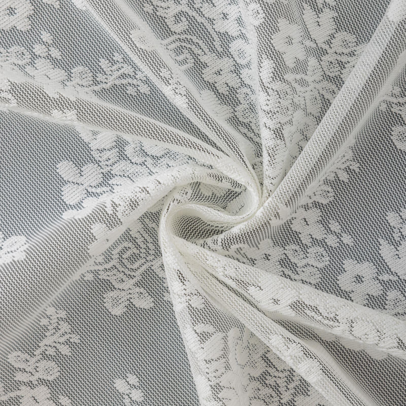 TUDECO vintage floral embroidery adds timeless charm to bathroom decor.