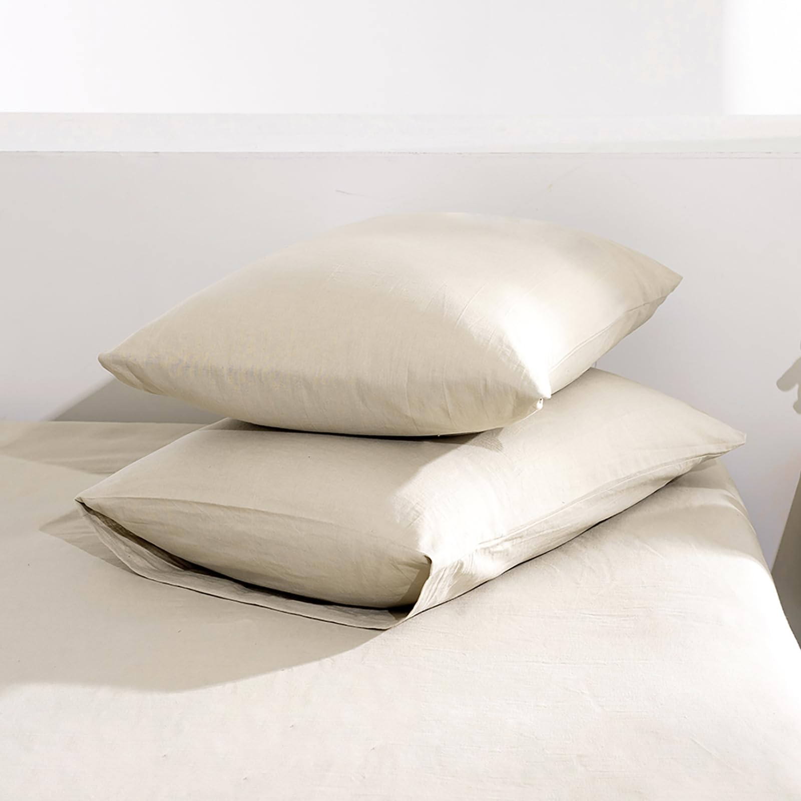 TUMEI linen pillow case queen natural texture shows breathable, temperature-regulating fabric.