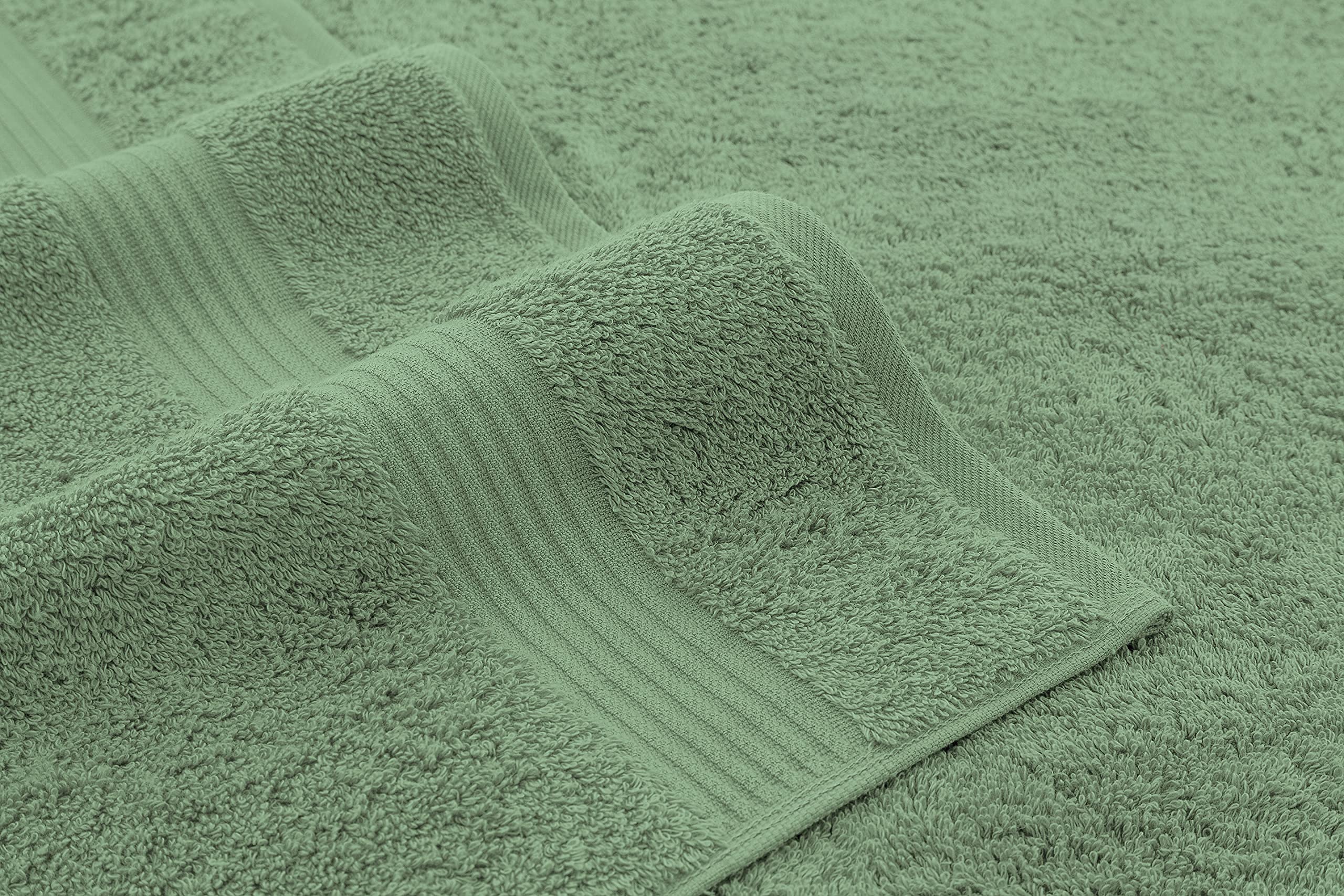 American Veteran Towel Turkish cotton 600gsm towels are plush and absorbent.