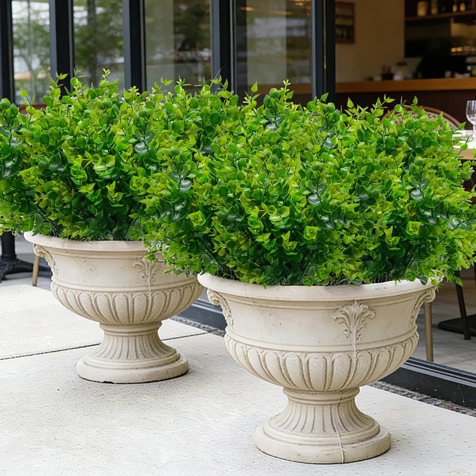 TURNMEON ideal for garden or cemetery decor with lifelike boxwood shapes.