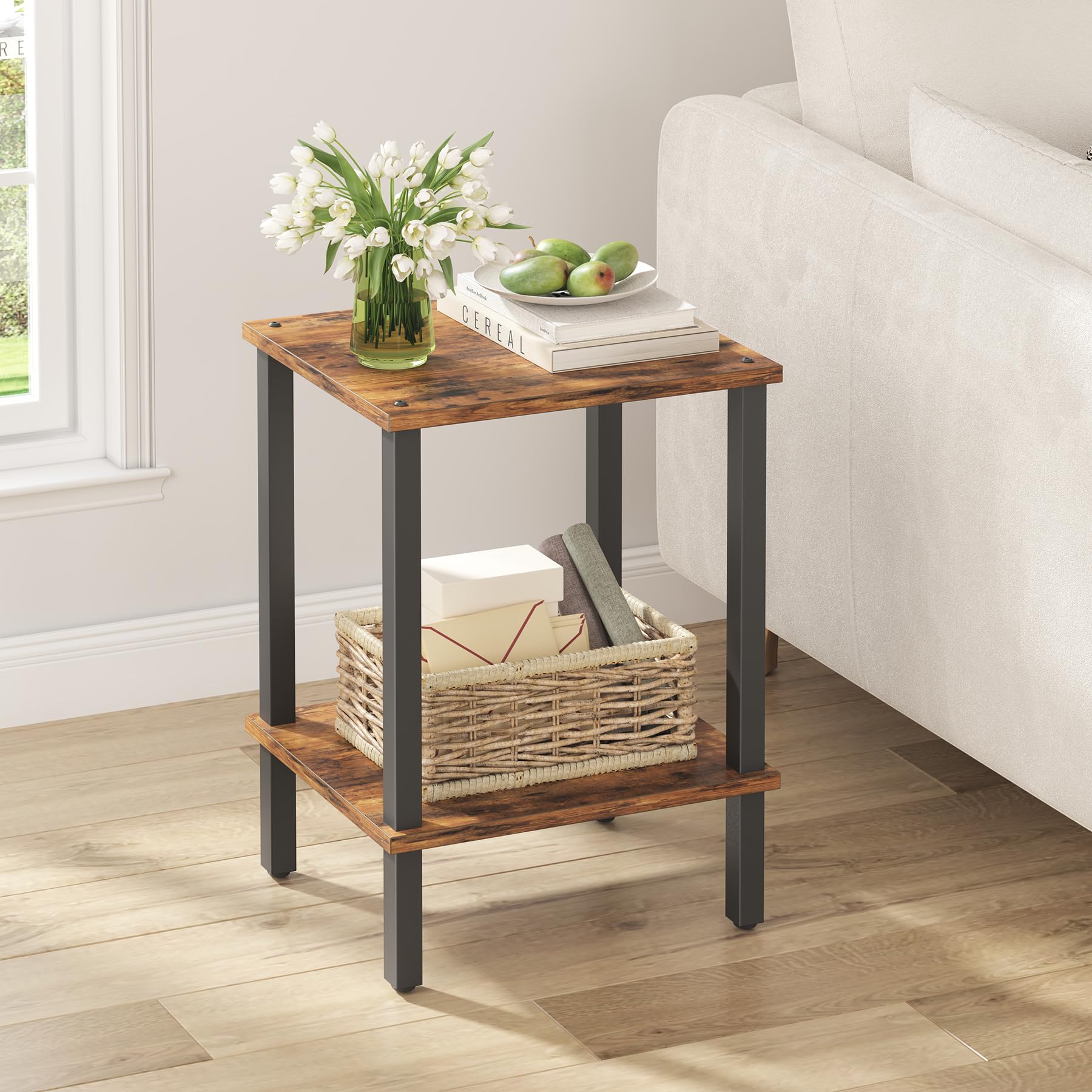 TUTOTAK End Table top surface for drinks and lamps in a compact setup