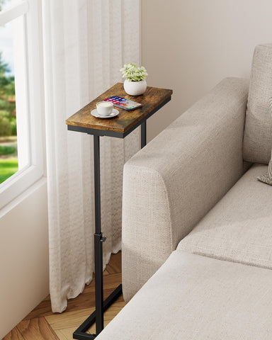TUTOTAK Decor and plants displayed on table enhances small rooms.