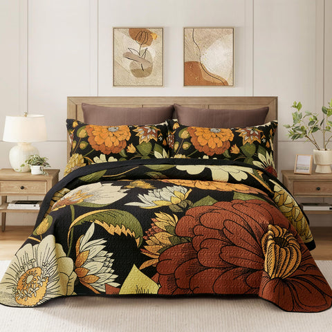 Tyrot boho floral quilt close-up shows vivid print and soft texture for cozy aesthetics