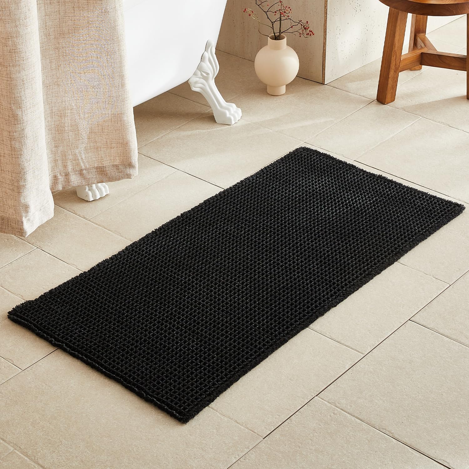 TYUU black waffle-texture rug for plush post-shower comfort.