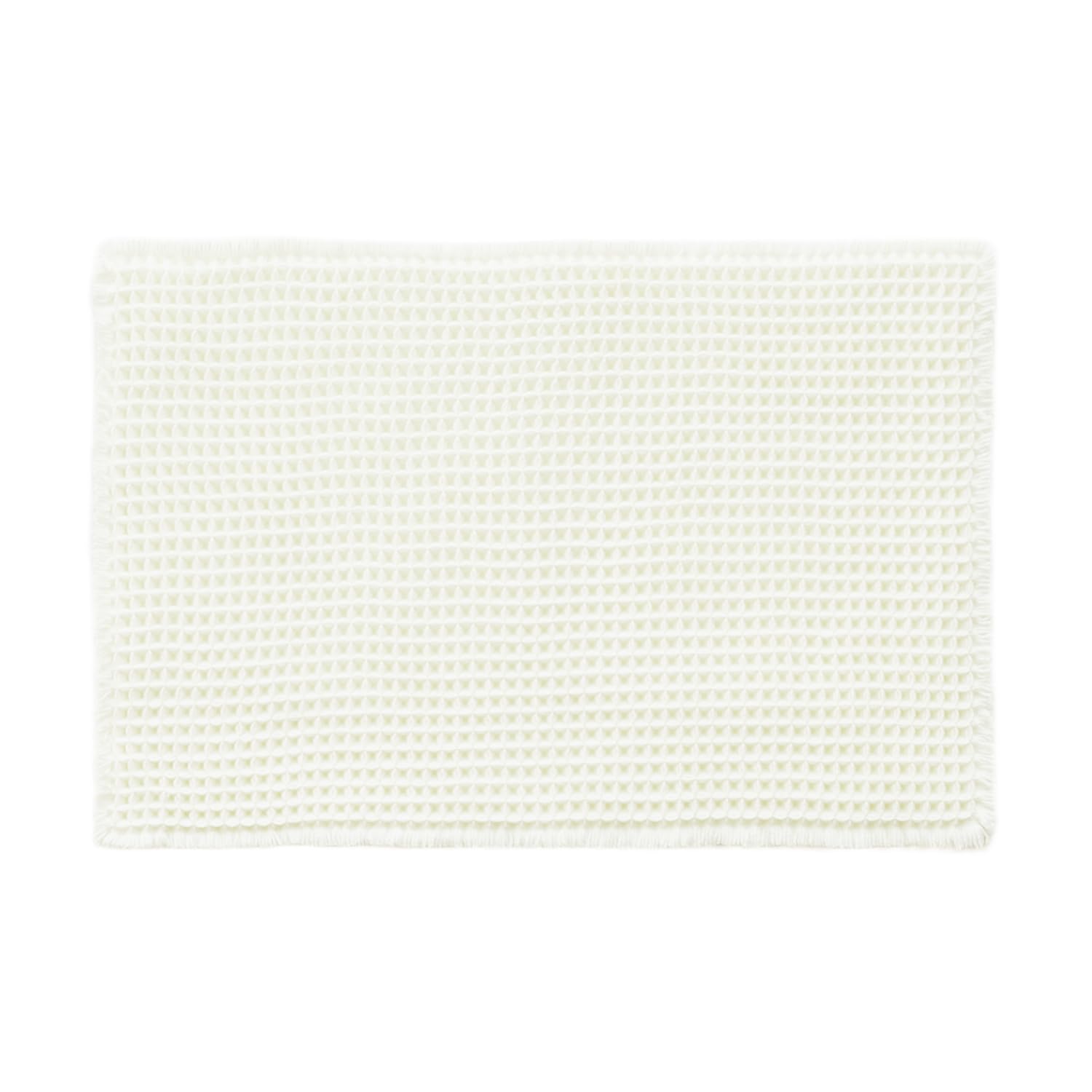 TYUU easy-care rug supports busy homes after spills