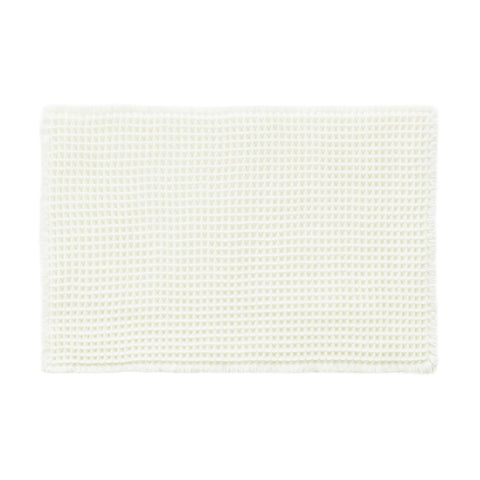 TYUU easy-care rug supports busy homes after spills
