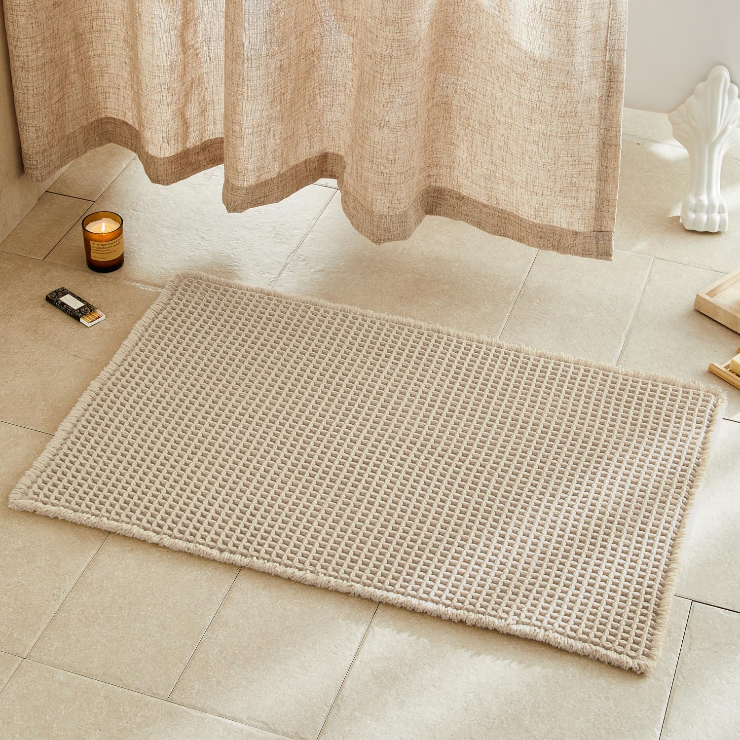 TYUU Pale Beige Bathroom Rug showing waffle texture for quick dry comfort after shower