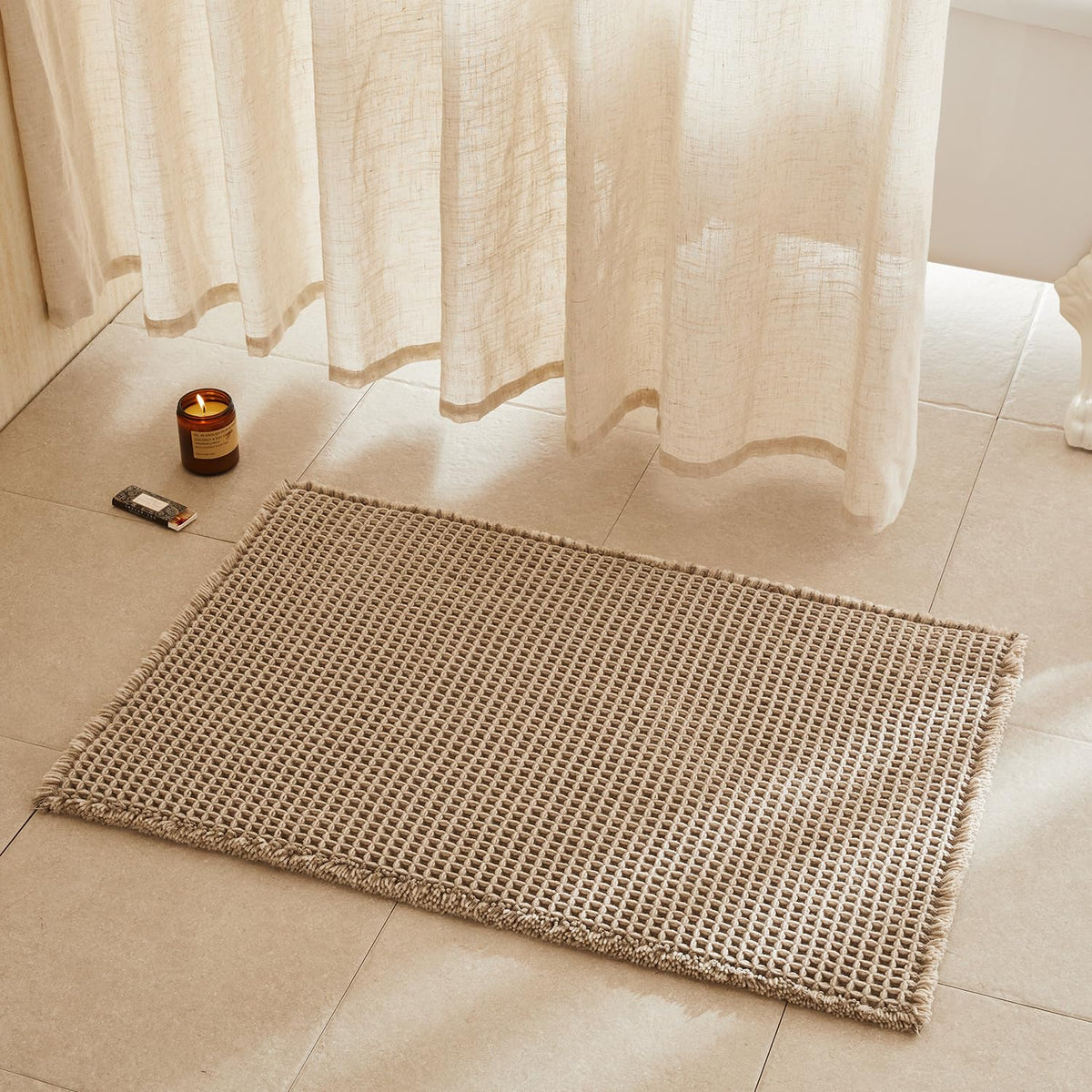 TYUU waffle bath mat beige, front view showing plush, inviting texture