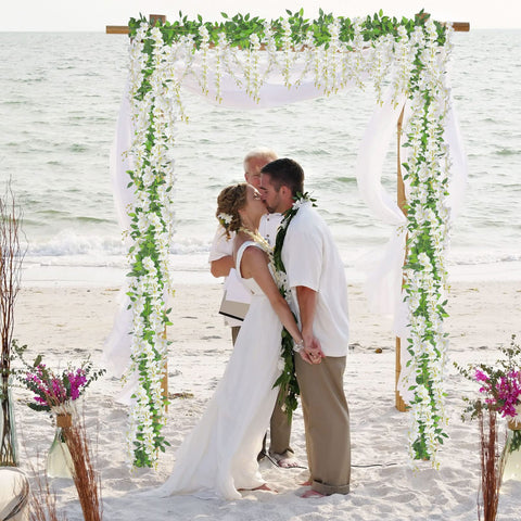 U'Artlines wisteria garland with bendable stems for flexible shaping.