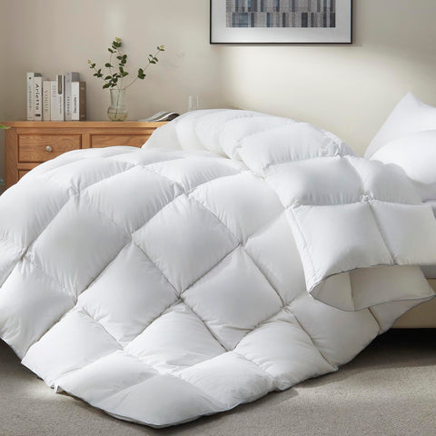 Ubauba goose downfiber comforter queen cover close-up shows plush cotton shell
