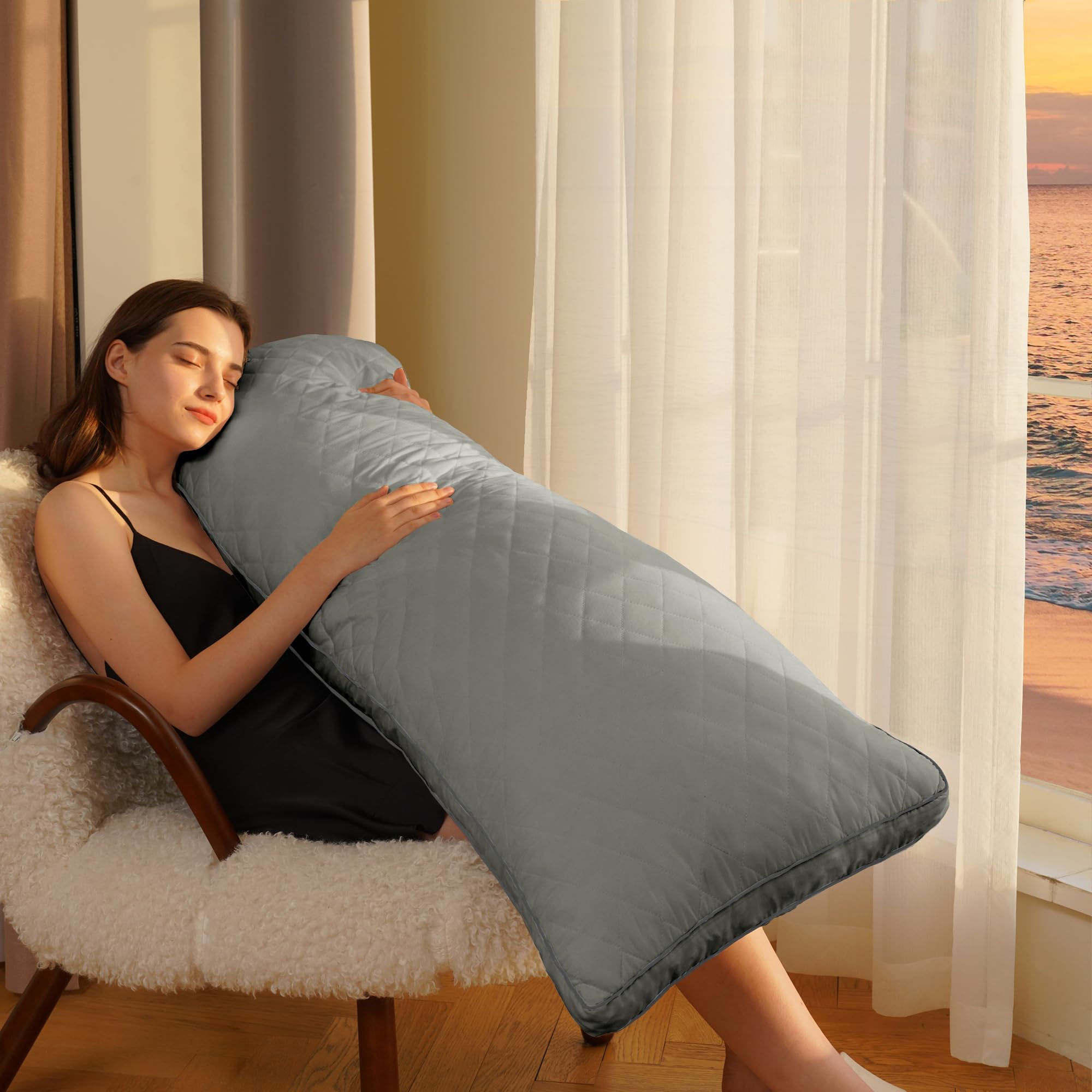 Ubauba diamond quilt detail adds durability and style to the pillow