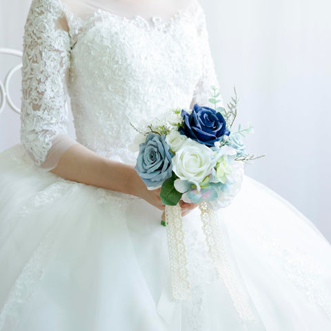 Udoula ribbon bow provides a timeless finish for bridal styling.