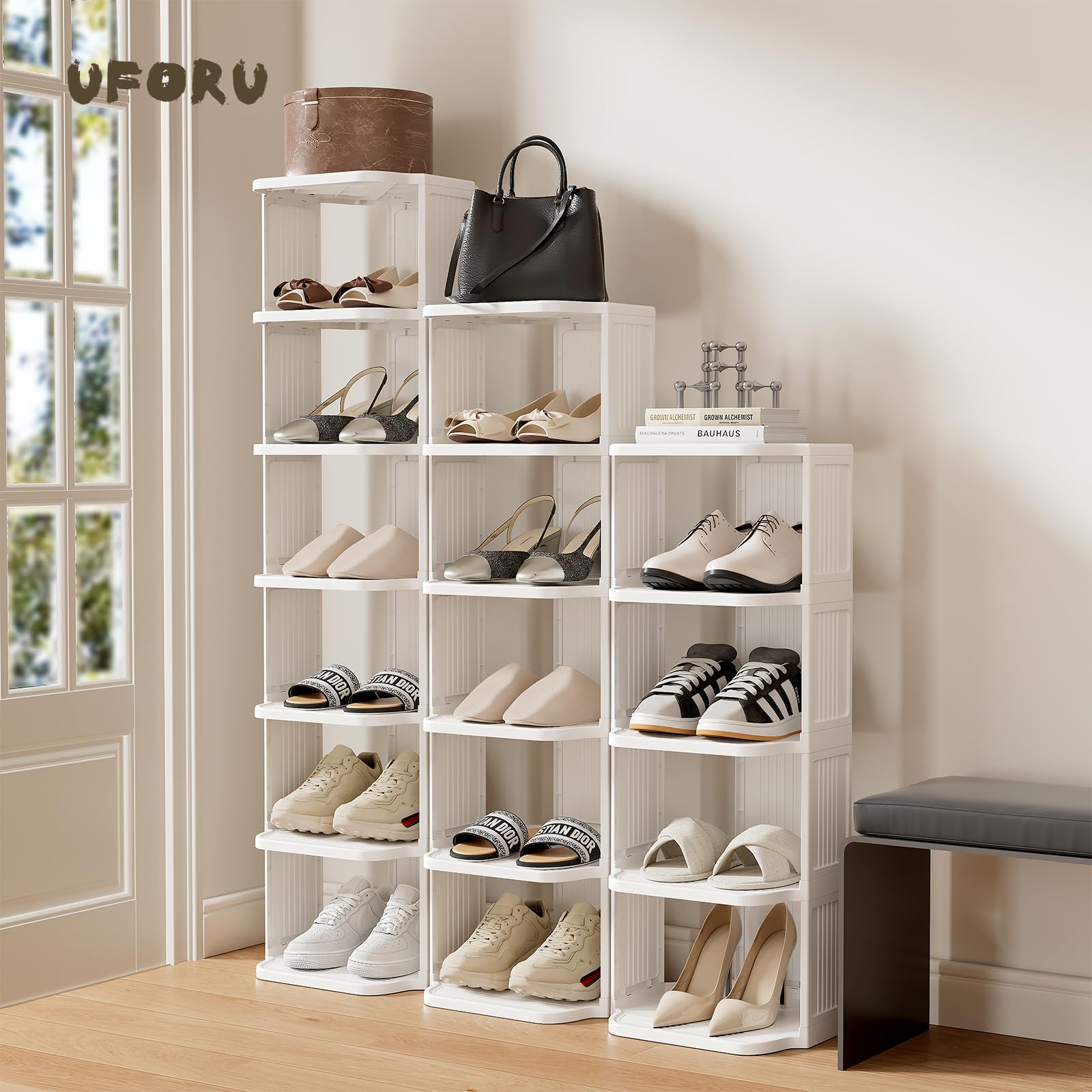 UFORU sturdy base provides stability in busy entryways and garages.