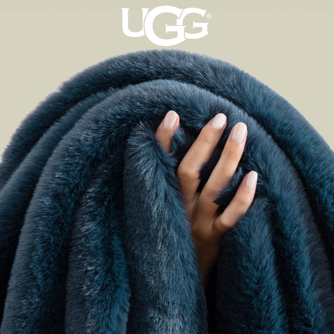 UGG Euphoria plush texture closeup, fabric details feel fluffy and inviting