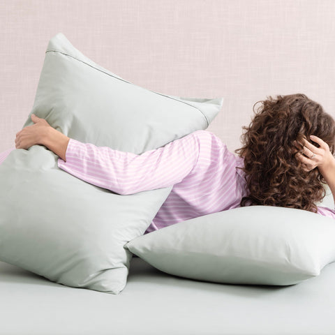 UGG Hedi care image highlights machine washable convenience.