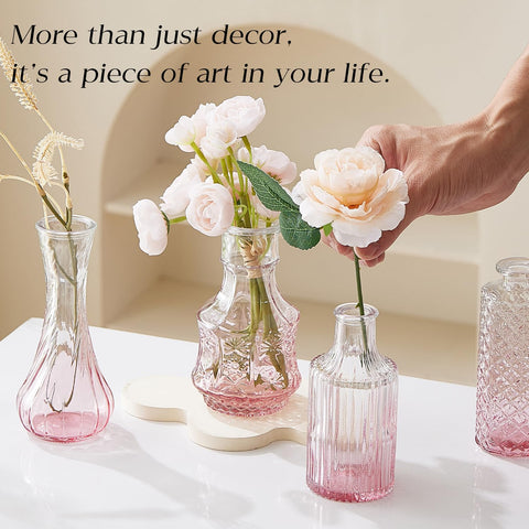 Ulodimi clear bud vase closeup highlights crystal clarity.