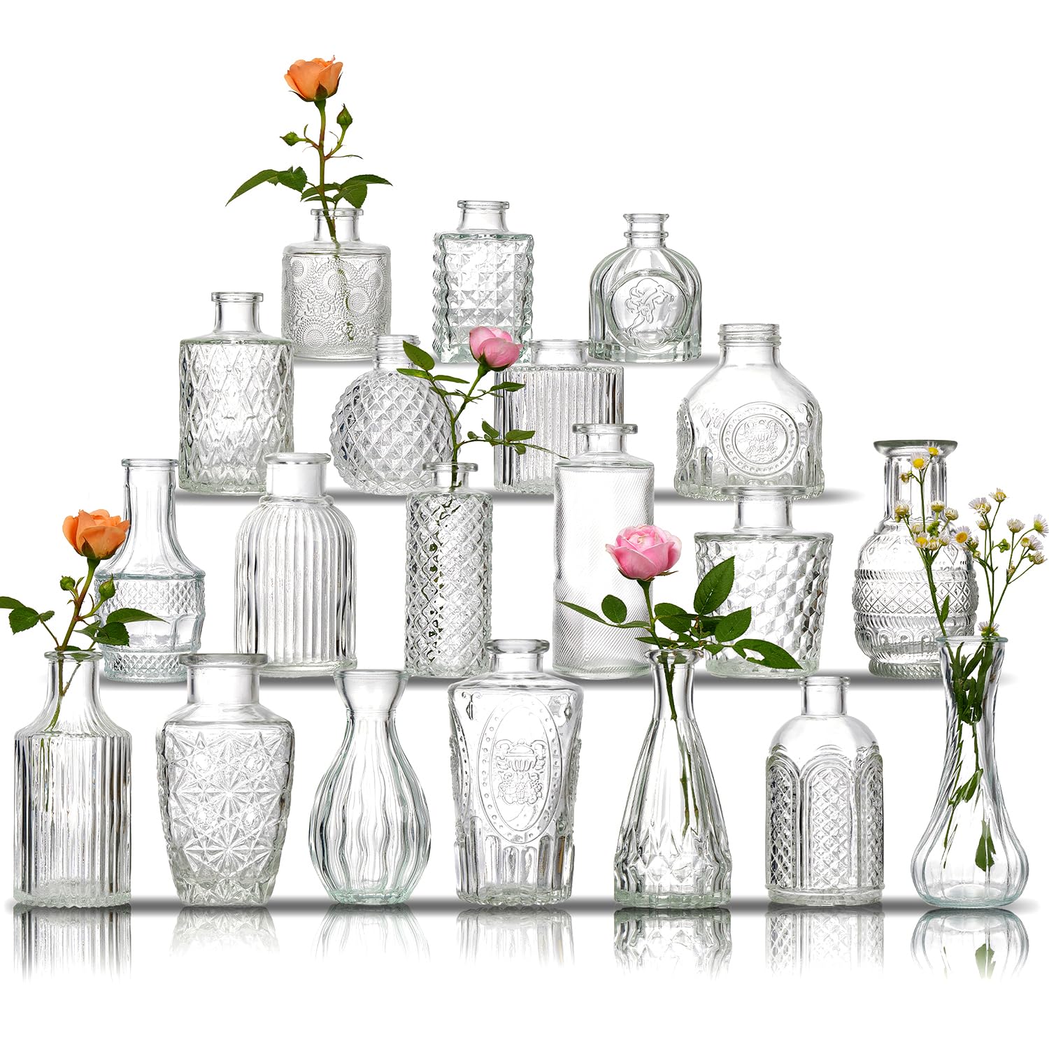 Ulodimi glass bud vase set in clear crystal for elegant centerpieces.