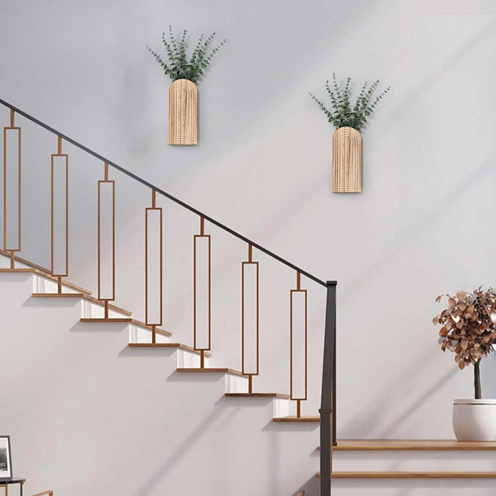 Umitiu planters with backplates offer flexible wall or table display.