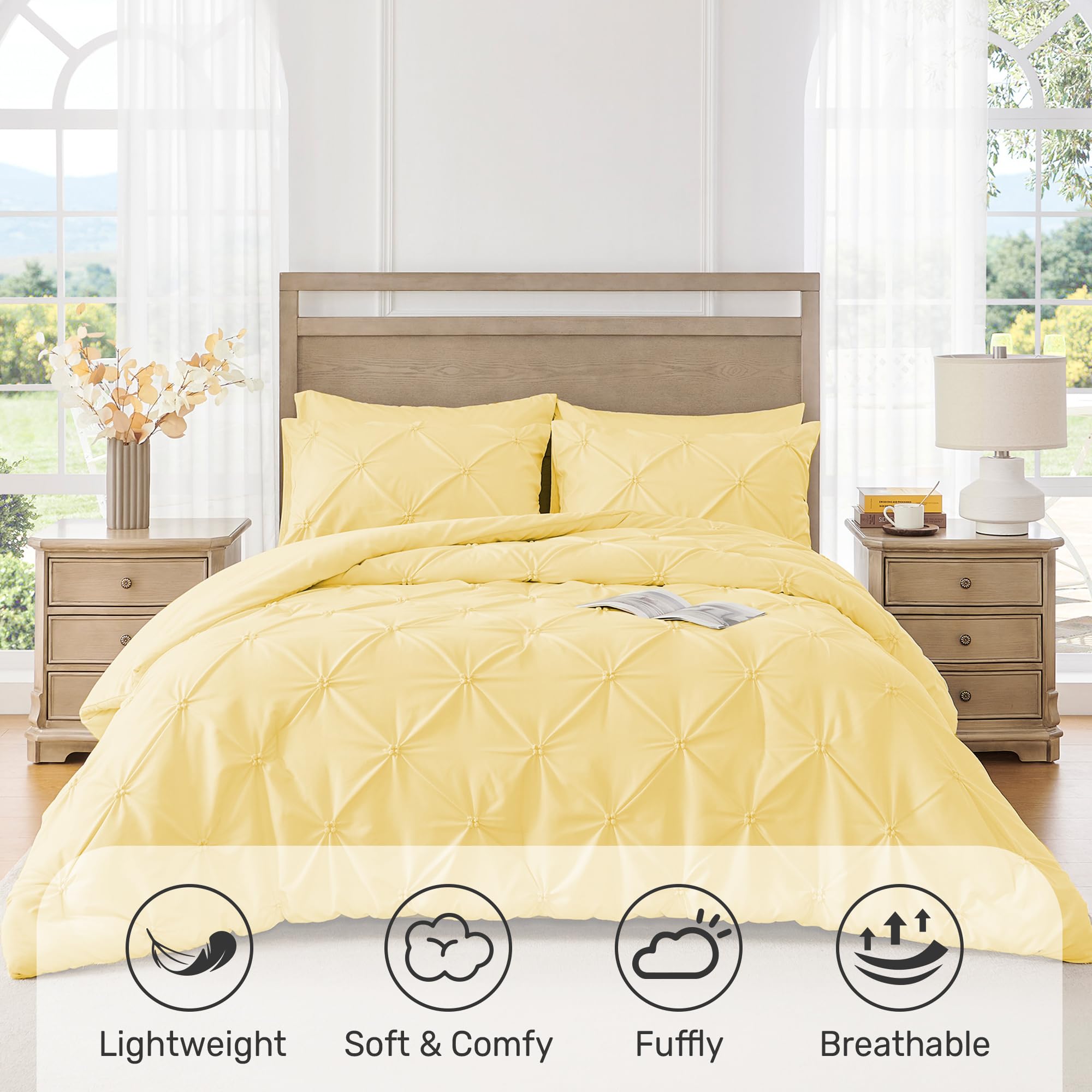 UNIKOME microfiber bedding texture appears soft and breathable for all-season comfort.