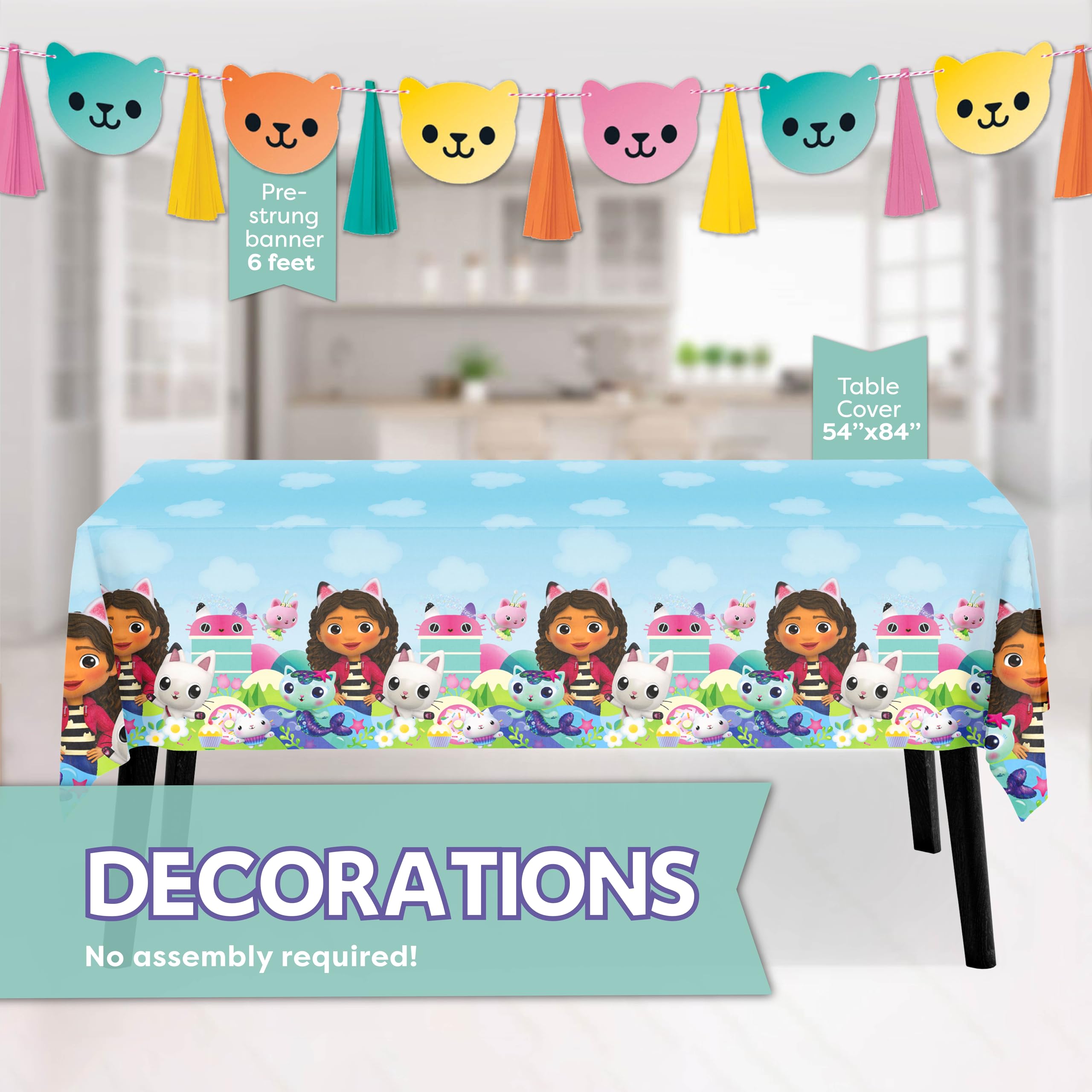 Unique Gabby Dollhouse 9-inch plates for pizza and cake servings.