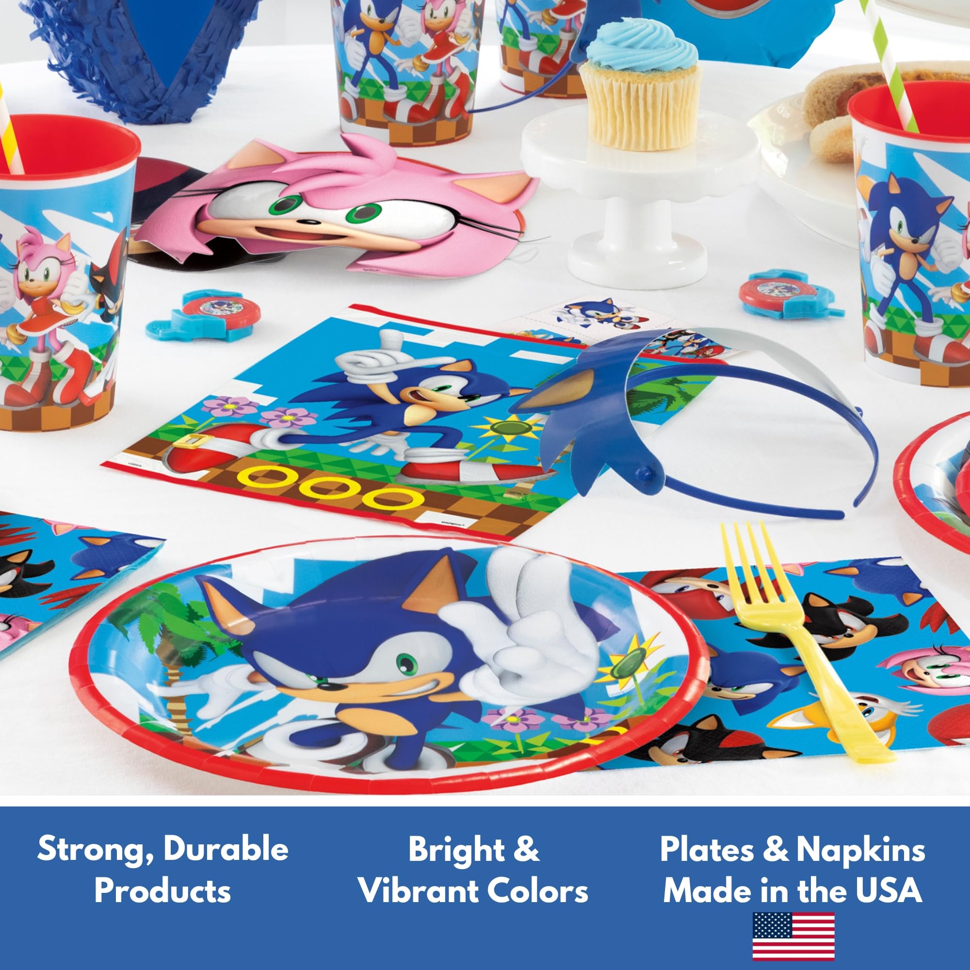 Unique Sonic napkins 16-pack absorb spills and complete the party look.