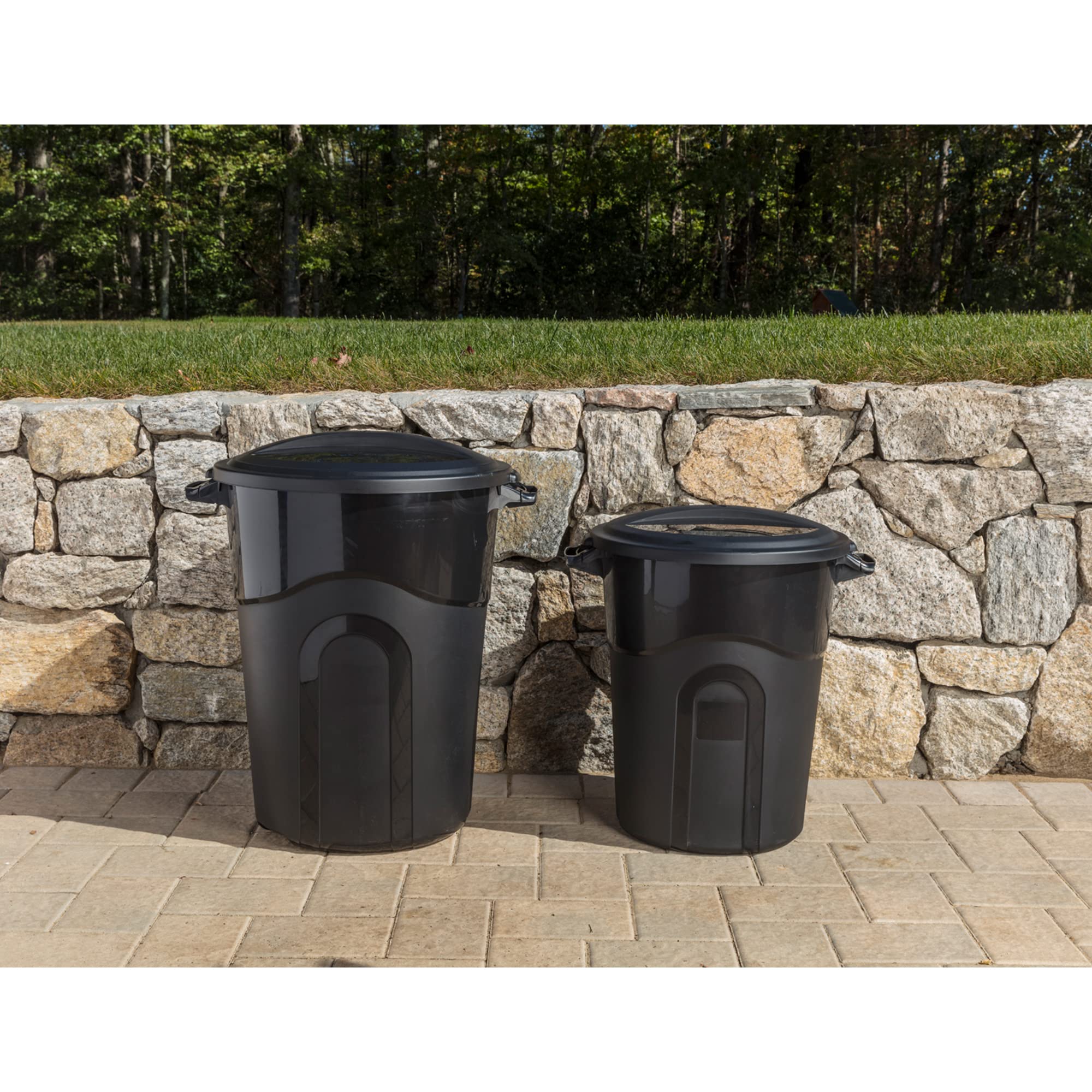 United Solutions 20gal round waste container garage storage and organization solution.